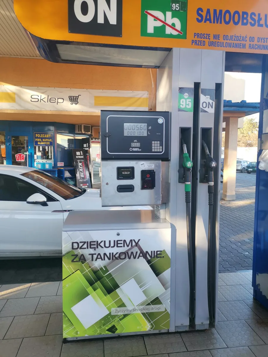 Tank Mini – terminal płatniczy wbudowany w dystrybutor